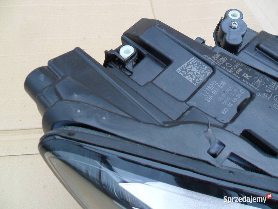 Audi Q2 Lampa Prawa Full Led Matrix 81A Nowy Tomyśl