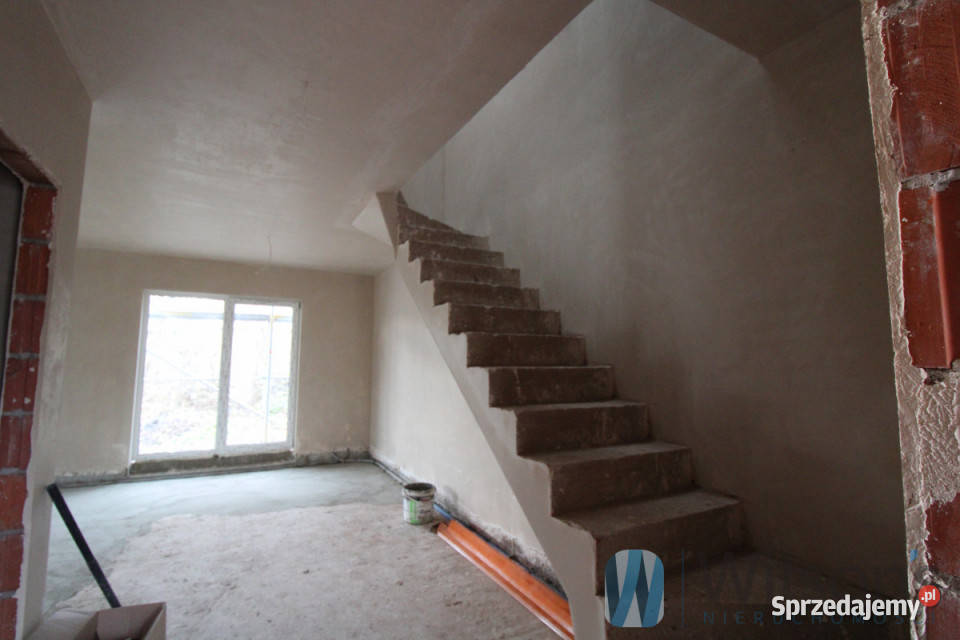 Dom wolnostojący 11766m2 Iwiny