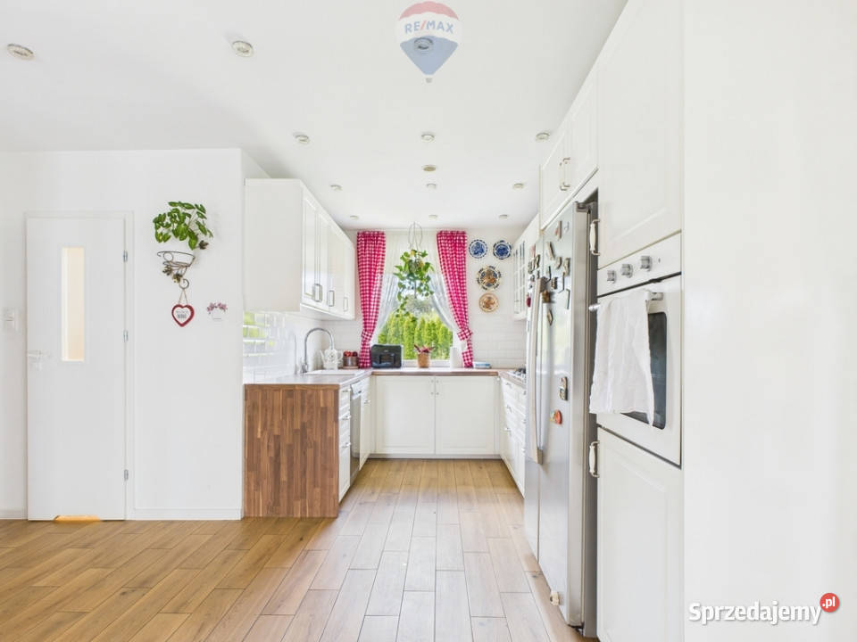 Komfortowy dom z dużą działką i tarasami taras Grabie