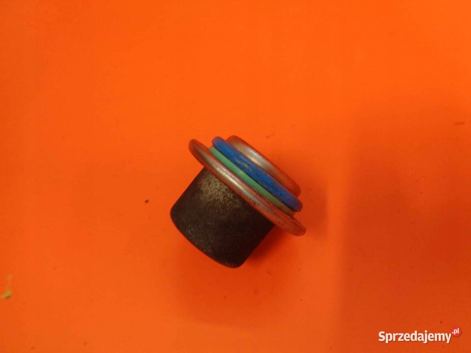 FIAT CROMA II 22 16V 06 regulator paliwa