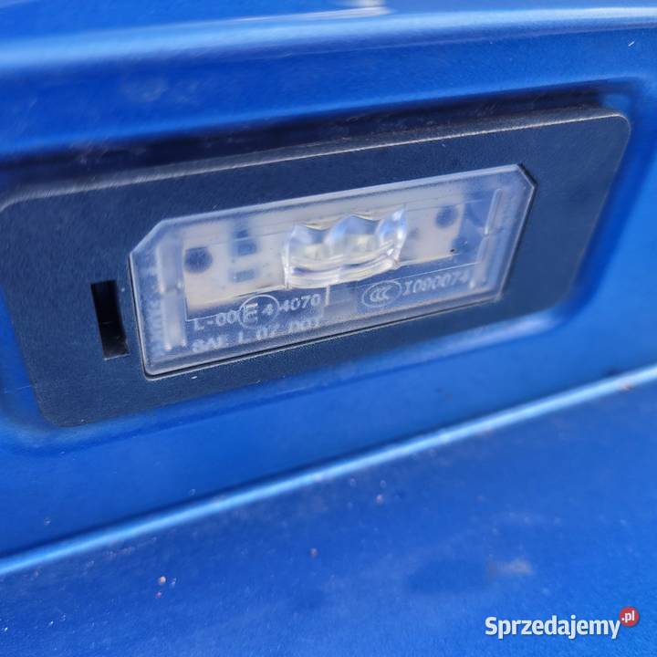 Bmw 335i emblemat lampa podświetlenie tablicy