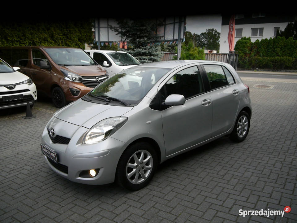 Toyota Yaris 13 Automat Stan b bez rdzy śląskie Częstochowa