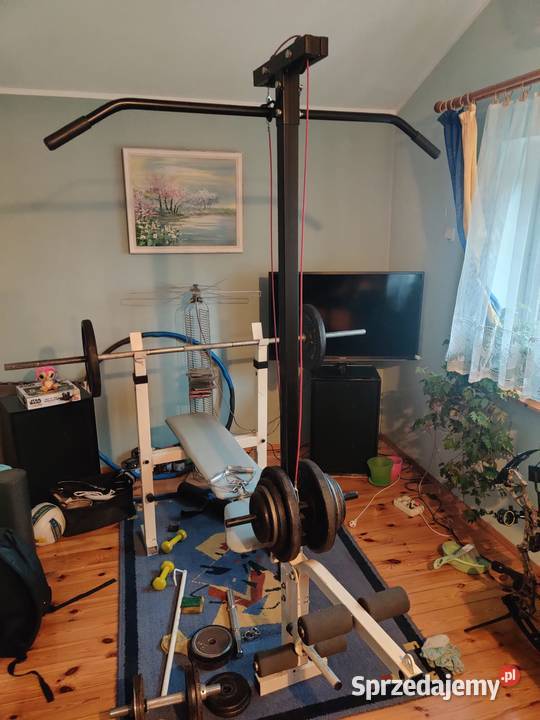 Ławka ławeczka z wyciągiem sztanga z Konstancin-Jeziorna