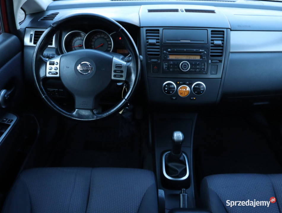 Nissan Tiida 16 i 16V światła przeciwmgielne