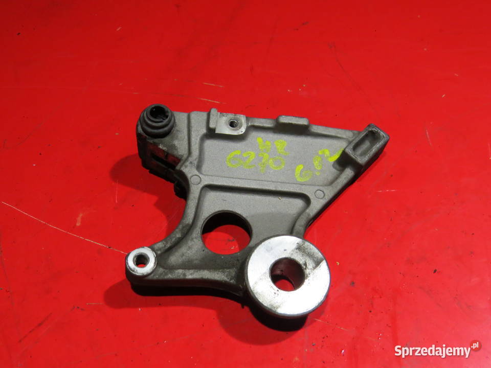 HONDA HORNET 600 PC36 03 jarzmo mocowanie