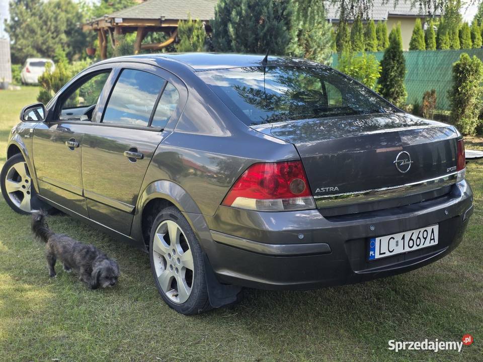 Opel Astra 2010 Sedan / Limuzyna Astra Chełm