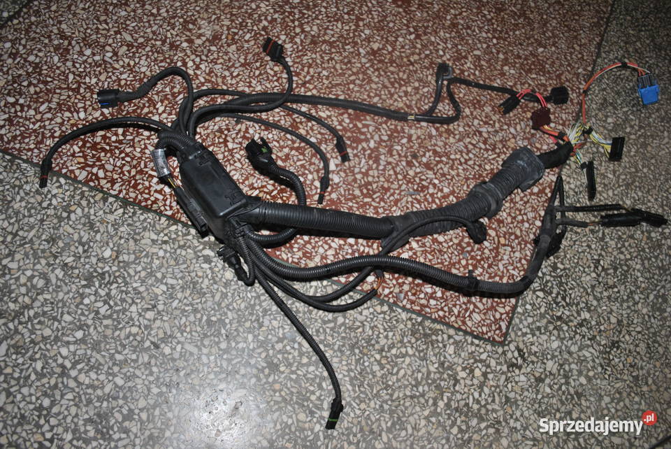 Wiązka elektryczna silnika BMW E60 E61 523i 525i Poręba