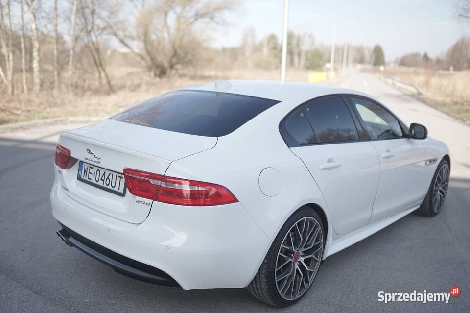 Jaguar xe RSport 20 D z nowym silnikiem na