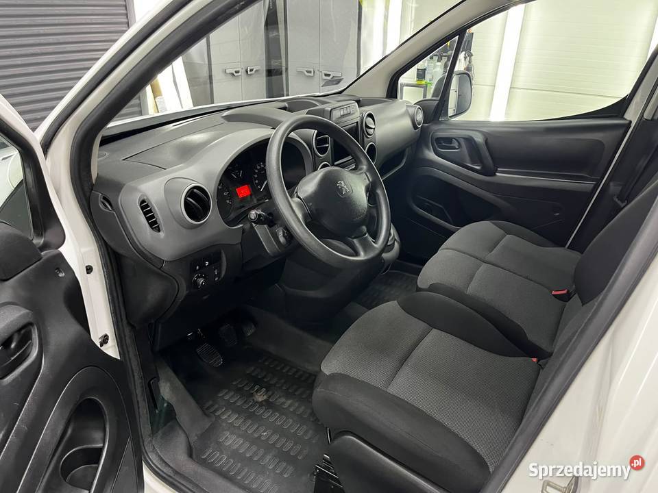 Peugeot Partner niski udokumentowany przebieg Peugeot Łącko