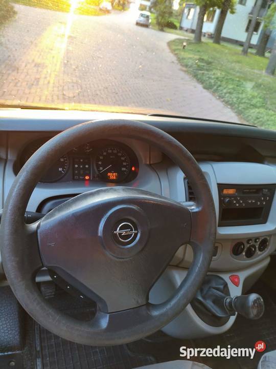 Opel Vivaro Trafic 19CDTI 100 6 bieg Klima Hak 1900cm3
