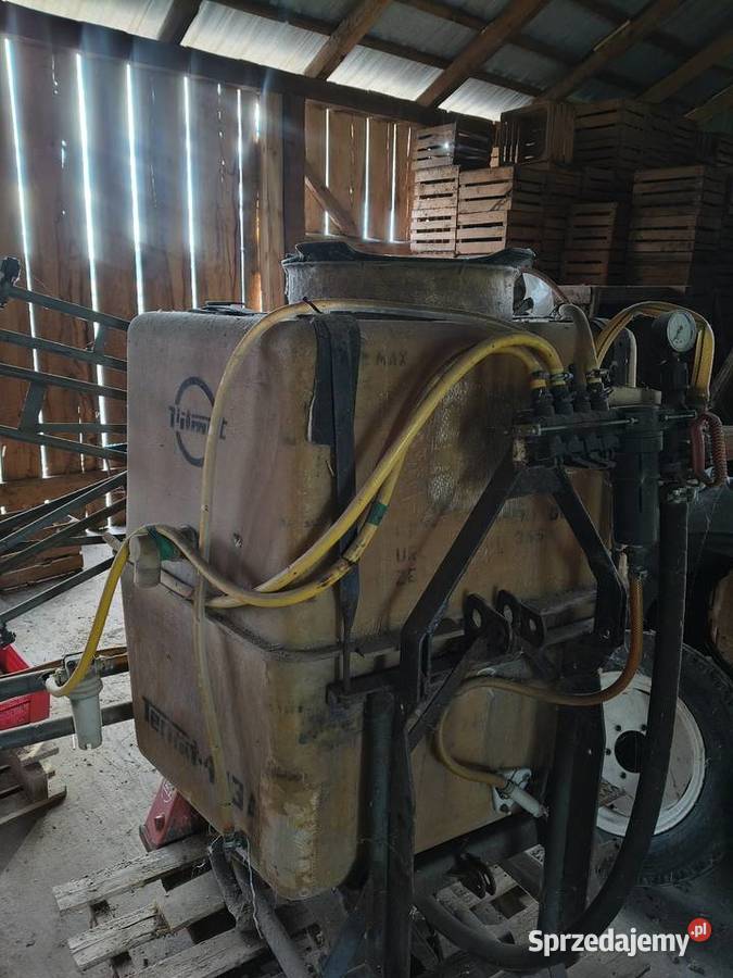 Opryskiwacz polowy 400l sprzedam