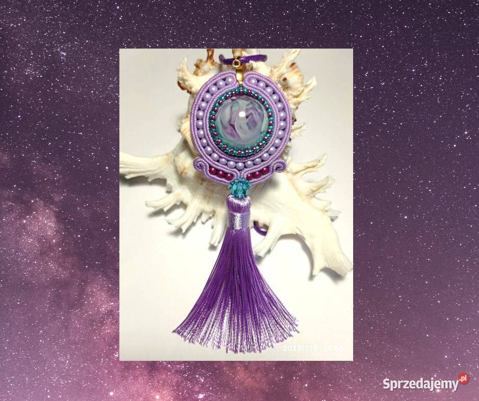 WISIOR Z ŻYWICĄ I CHWOSTEM fioletowy SUTASZ Warszawa