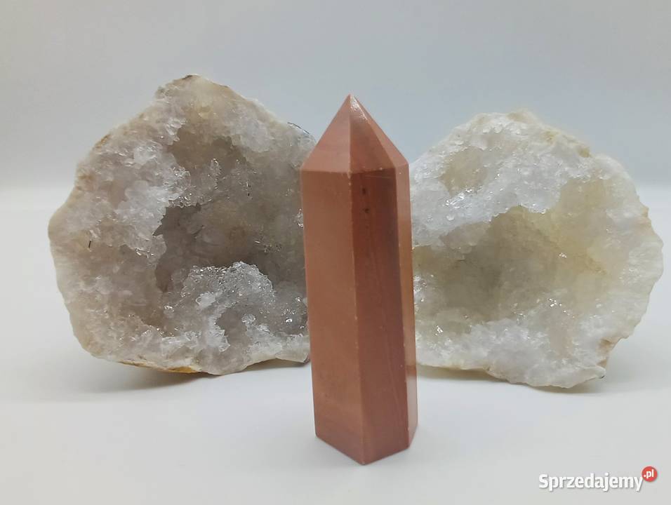 Kolekconerski naturalny czerwony jaspis obelisk warmińsko-mazurskie Olsztyn