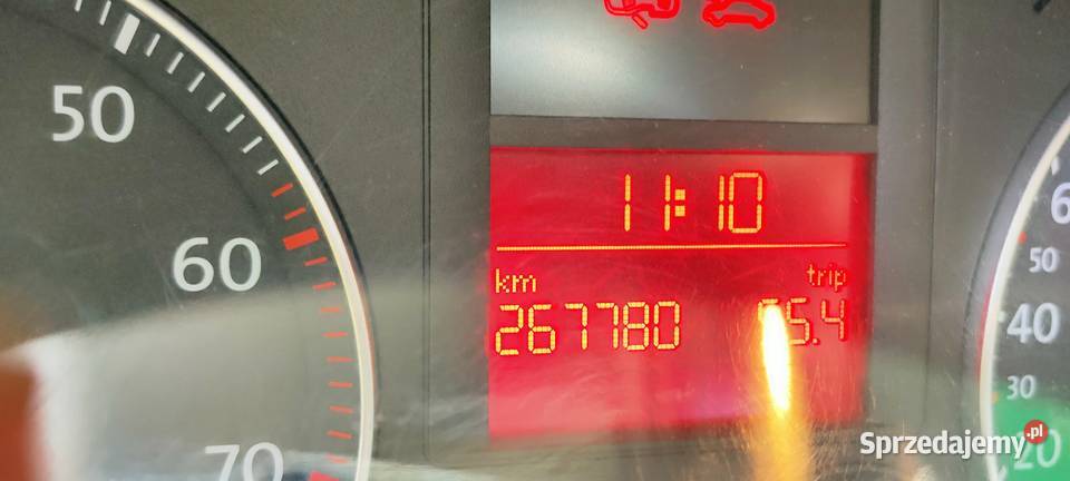 Volkswagen Golf 5 2005 r 14 benzyna światła przeciwmgielne Świętochłowice