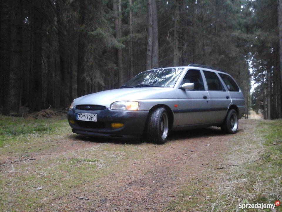 Ford escort 16 16v 98 r światła przeciwmgłowe Escort zachodniopomorskie Koszalin