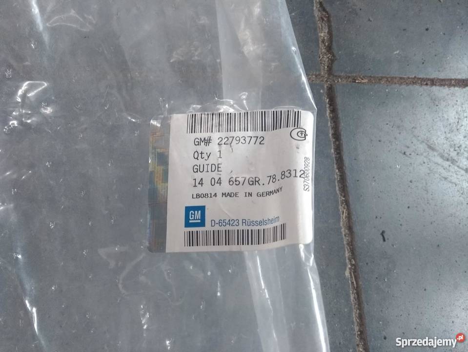 Opel Insignia A ślizg zderzaka prawy tył zderzaki Karoseria