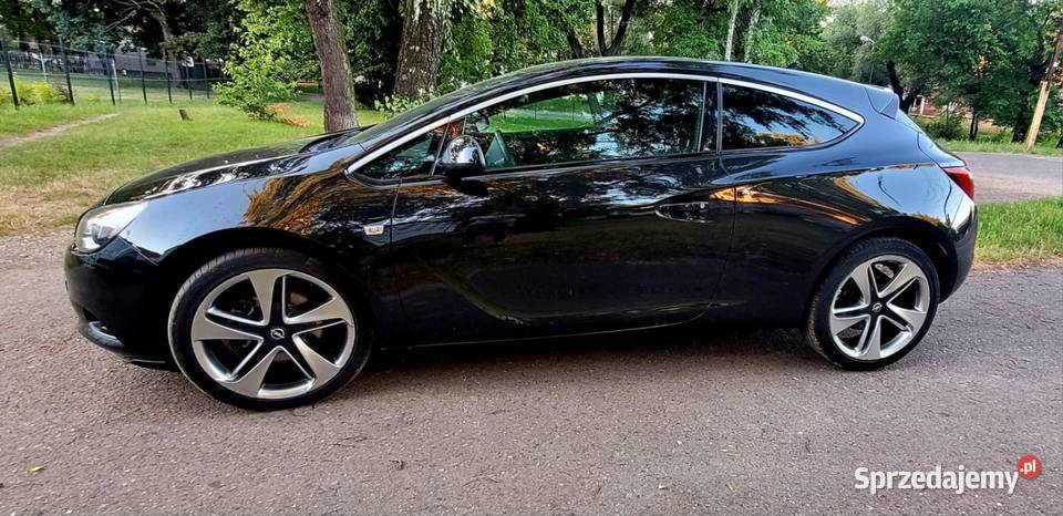 Opel Astra GTC 14 Turbo 140 czarny śląskie Gliwice