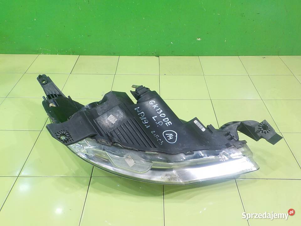 CITROEN C3 II 12 B 13r 5D lampa lewa przod Suków
