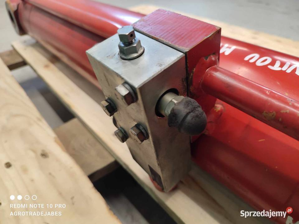 Siłownik poziomowania Manitou MT732 Wilkowo
