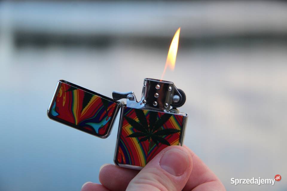 Lufka Do Gry Z Zapalniczką Benzynową W Ostrowy nad Okszą sprzedam