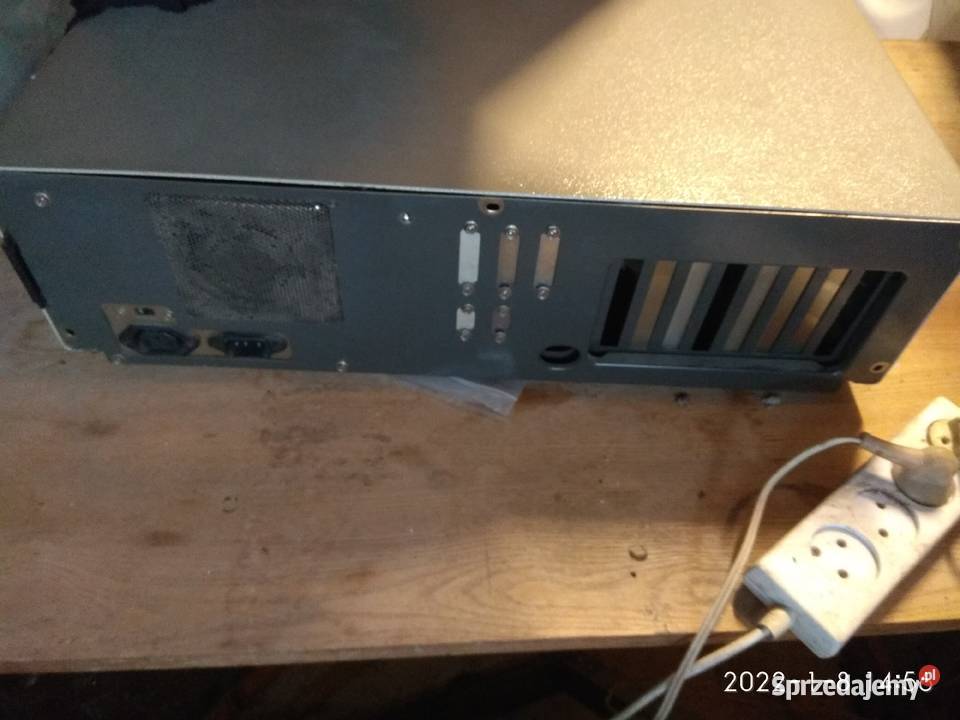 Obudowa At leżąca łata 90 Ilość wentylatorów 0