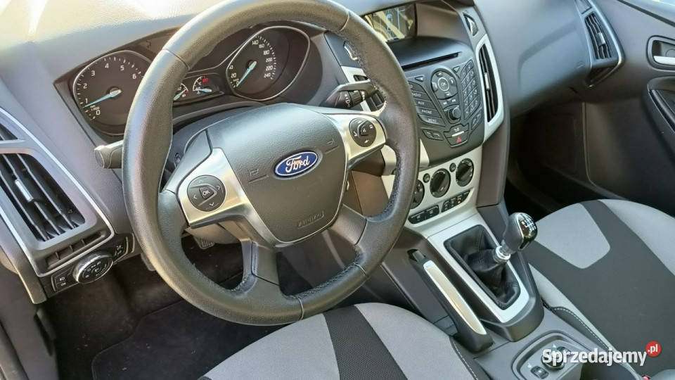 Ford Focus Champions Edition B ekonomiczny Mk3 czujnik parkowania Stare Budy