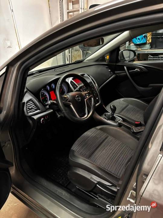 Opel Astra J Benzyna LPG Turbo 140 nie handlarza 140KM Astra Halinów sprzedam