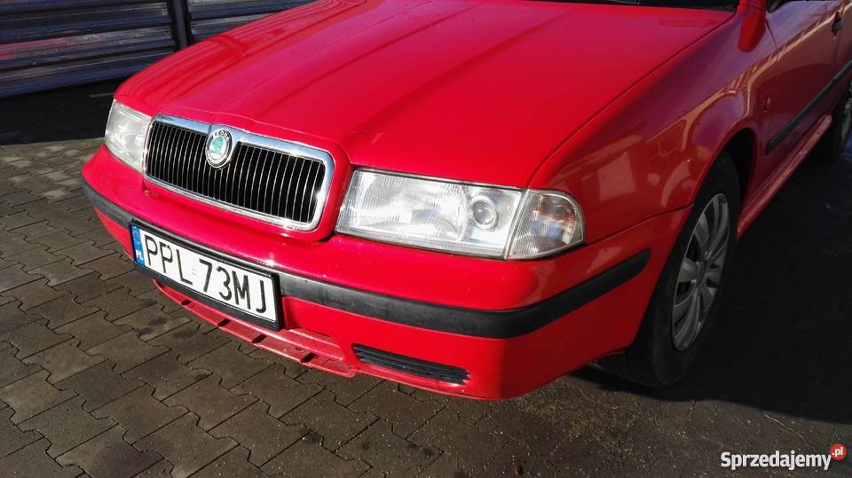 Skoda Octavia I 16 benzyna 99r czerwony sedan Święta Katarzyna