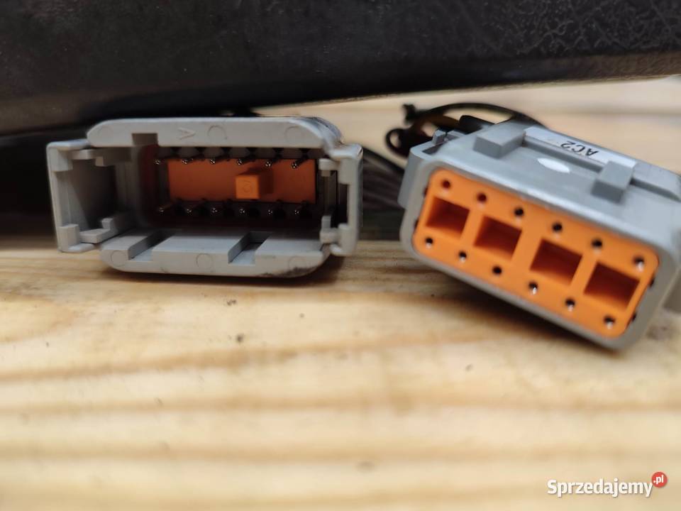 Podłokietnik Massey Ferguson serii 6400 Wilkowo