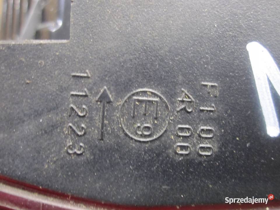 OPEL CORSA E 17r lampa lewa tył w klapę 3901