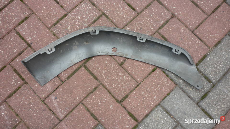 Listwa dolna zderzaka Toyota Corolla 768520F010 osobowe Pobiedziska