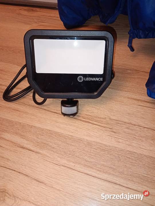 Halogen biały LED z czujnikiem ruchu wodoodporny Grodzisk Mazowiecki