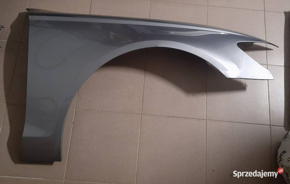 Blotnik audi q7 rq7 prawy przod przedni szary Rzeszów