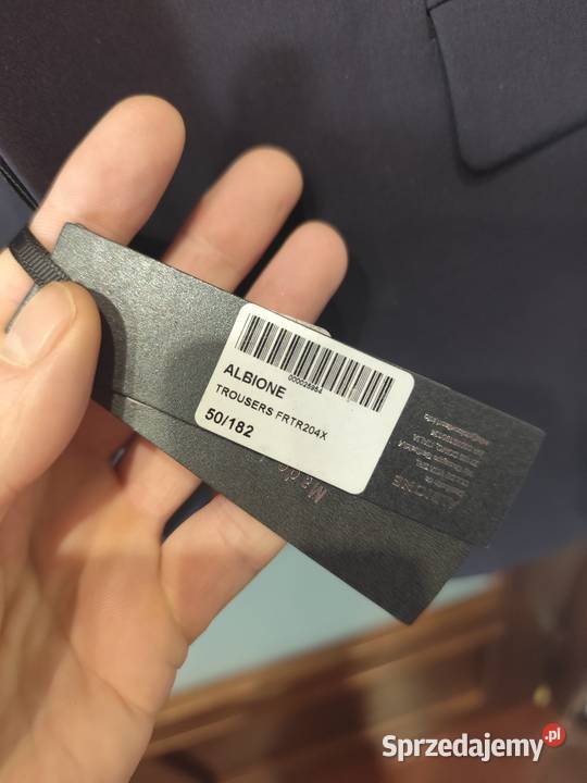 NOWY garnitur ALBIONE Rozmiar L Miłosław