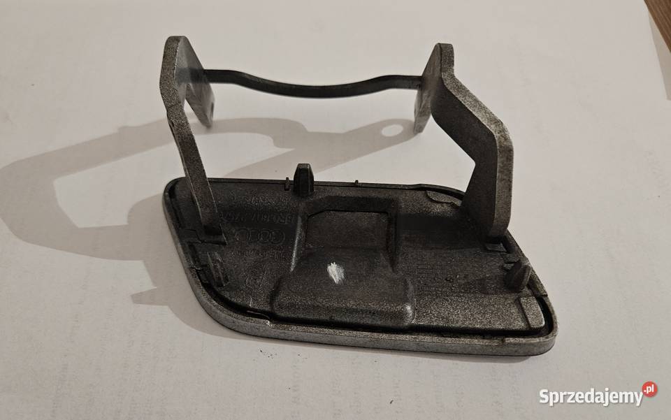 AUDI Q5 8R0 ZAŚLEPKA SPRYSKIWACZA LEWA Międzychód