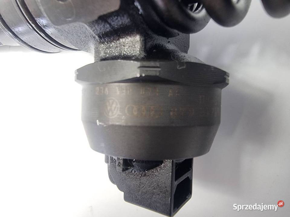 WTRYSKIWACZ VOLKSWAGEN TOURAN 038130073AG