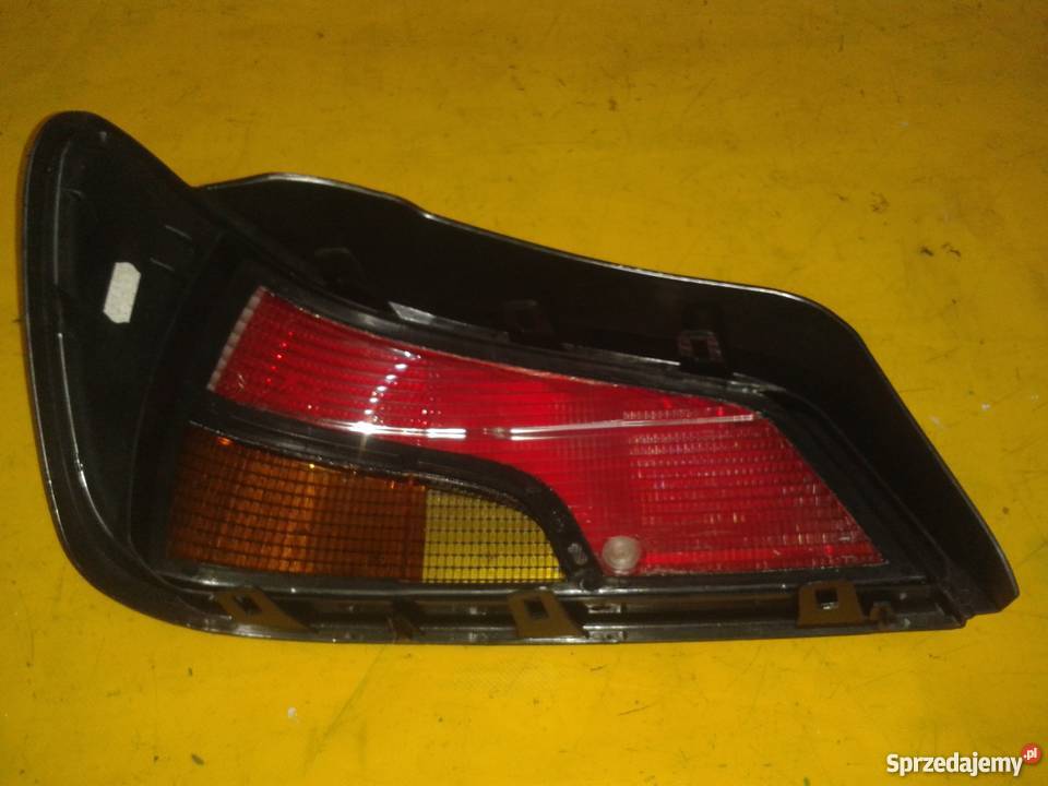 klosz lampy tył Nowy Peugeot 306 r9397