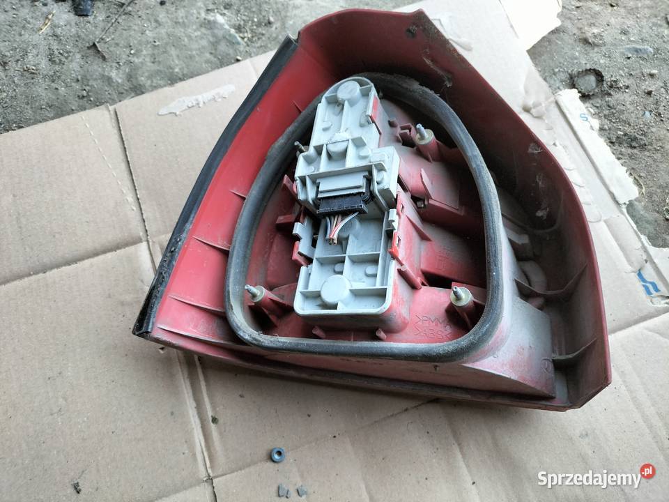 AUDI A38L A3 8L 4D 5D LAMPA PRAWY TYŁ TYLNA Kamień-Kolonia
