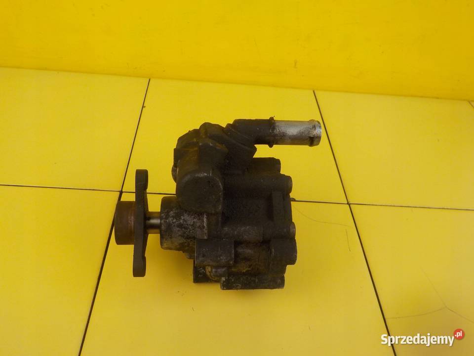 TRAFIC VIVARO 20 DCI EURO 5 13r 114 M9R786 pompa osobowe sprzedam