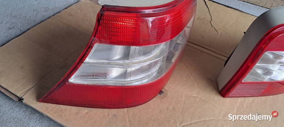 Golf 4 lampy tył hella magic colours red white Lampy tylne Tuplice