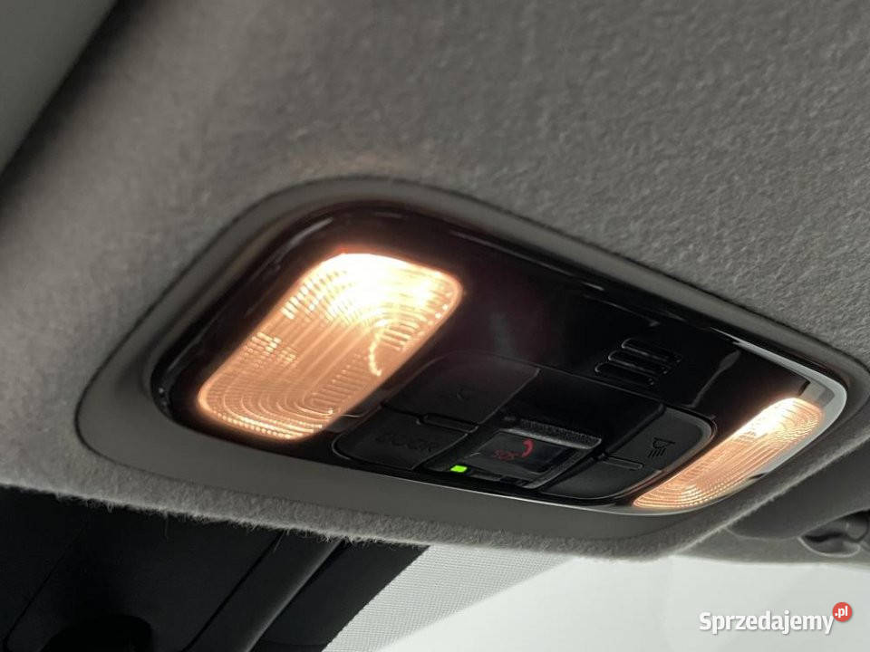 Toyota Yaris 2022r Salon Niski przebieg Warszawa