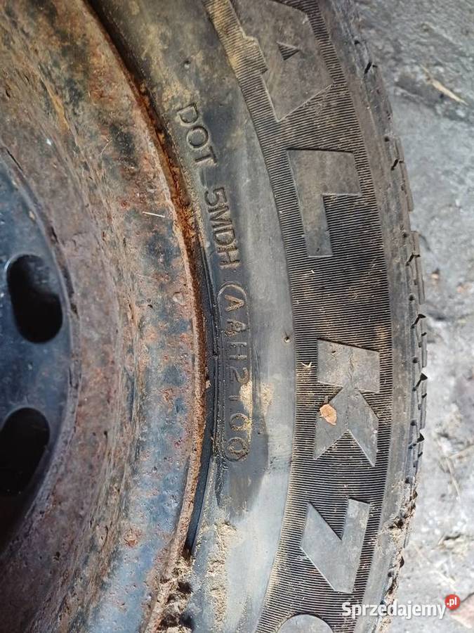 Wyprzedaż garażowa Małe Łąkie