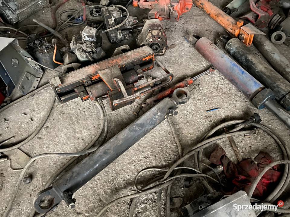 SIŁOWNIKI HYDRAULICZNE DUŻE I MAŁE DUŻA ILOŚĆ Wola Murowana sprzedam