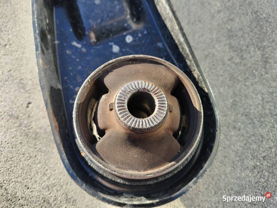 wahacz prawy przód kia carens IV Wahacze wielkopolskie Kobylnica