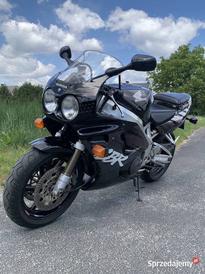 Honda CBR 900 FireBlade SC28 1992 zarejestrowany
