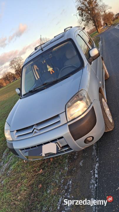 Samochód osobowy Rok produkcji 2004 Książ Wielkopolski sprzedam