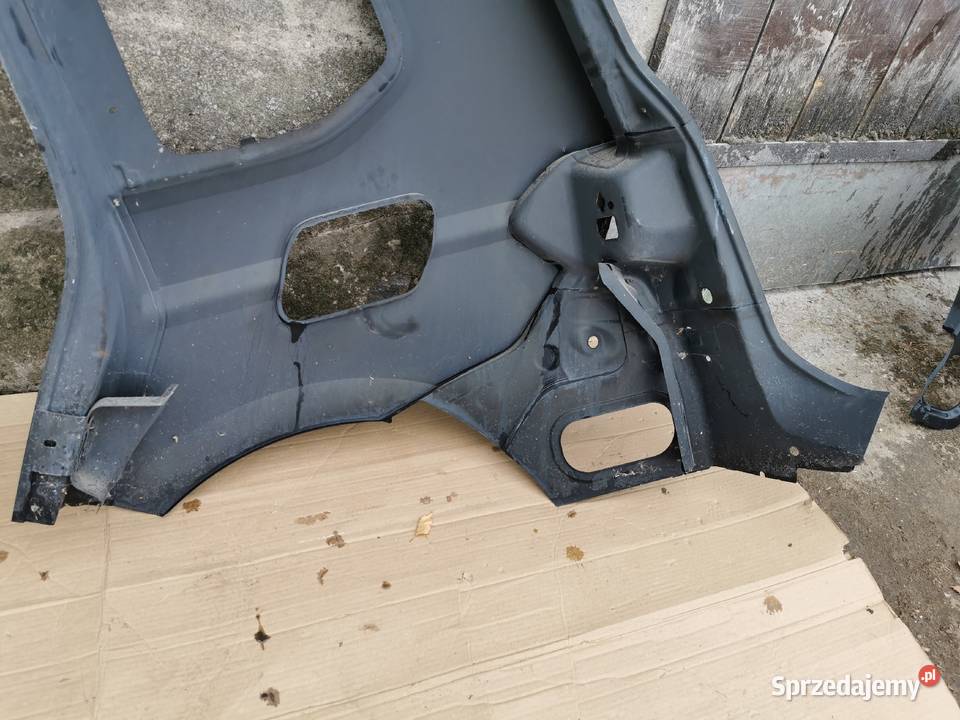 Błotnik tył tylni prawy rh vw Touran 5ta 15 osobowe