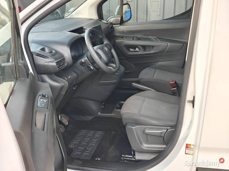 Toyota Proace 15hdi 2020r FVAT oszczędny wóz Warszawa