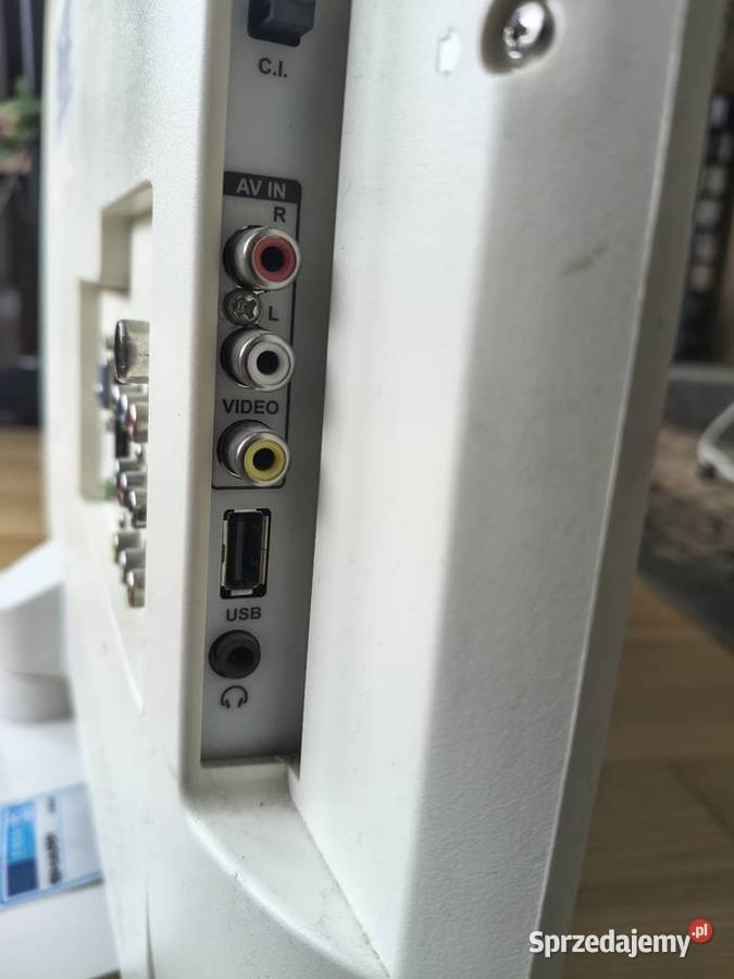 Telewizor LCD Sharp Aquos 26 26 sprawny komplet
