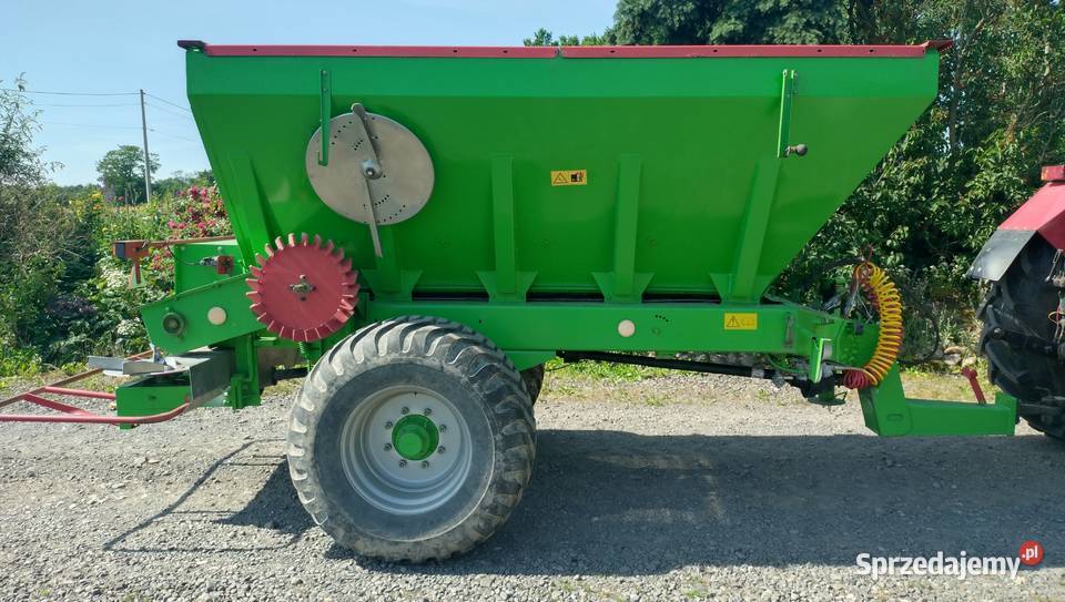 Rozsiewacz Unia RCW 5500 Rozsiewacze nawozów Nawożenie